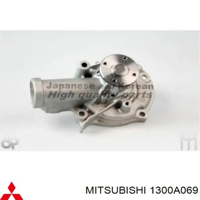 1300A069 Mitsubishi Насос водяной