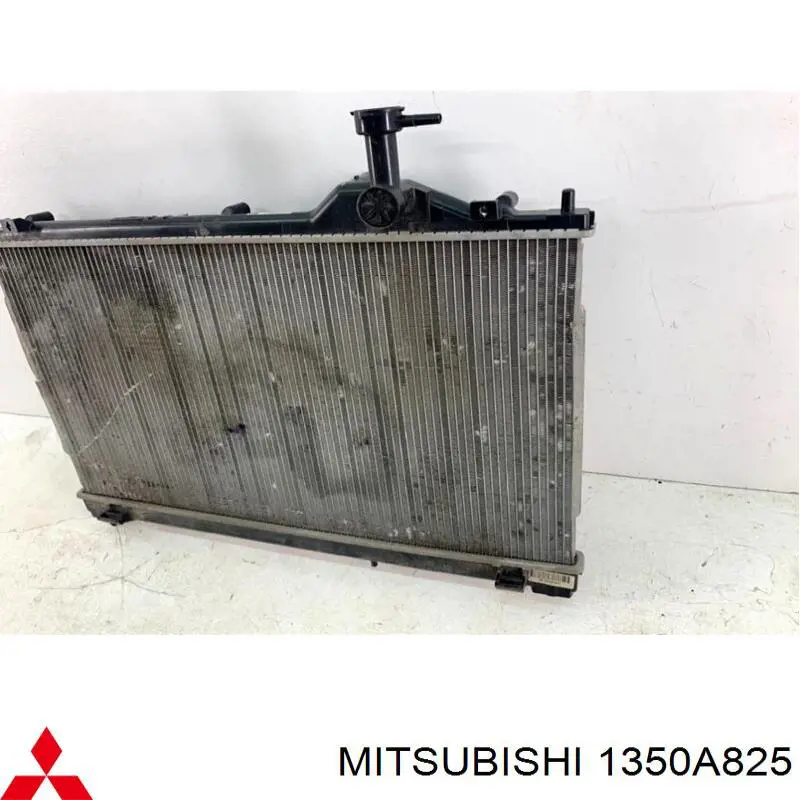 Радиатор 1350A825 Mitsubishi