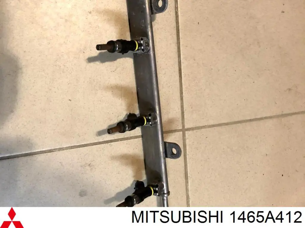 Форсунка впрыска топлива Mitsubishi 1465A412