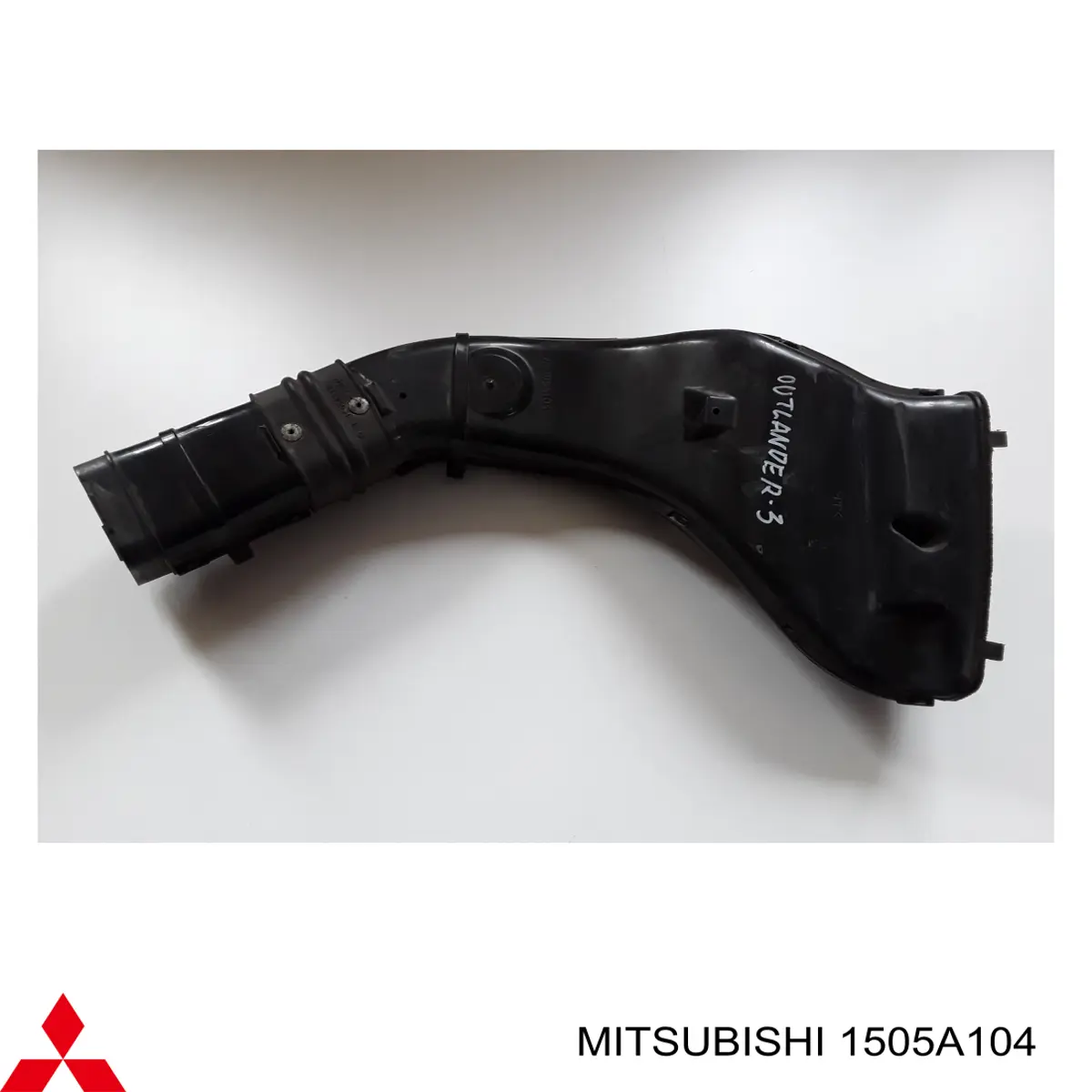 Патрубок воздушный, вход воздушного фильтра Mitsubishi 1505A104 цена, от 25.34 USD