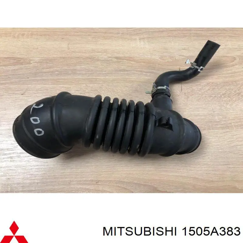 Патрубок воздушный, выход воздушного фильтра Mitsubishi 1505A383 цена, от 31.67 USD
