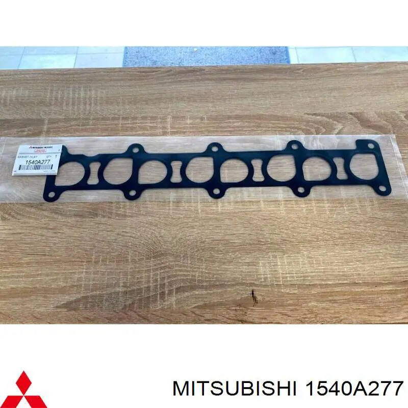 1540A277 Mitsubishi vedante de tubo coletor de admissão