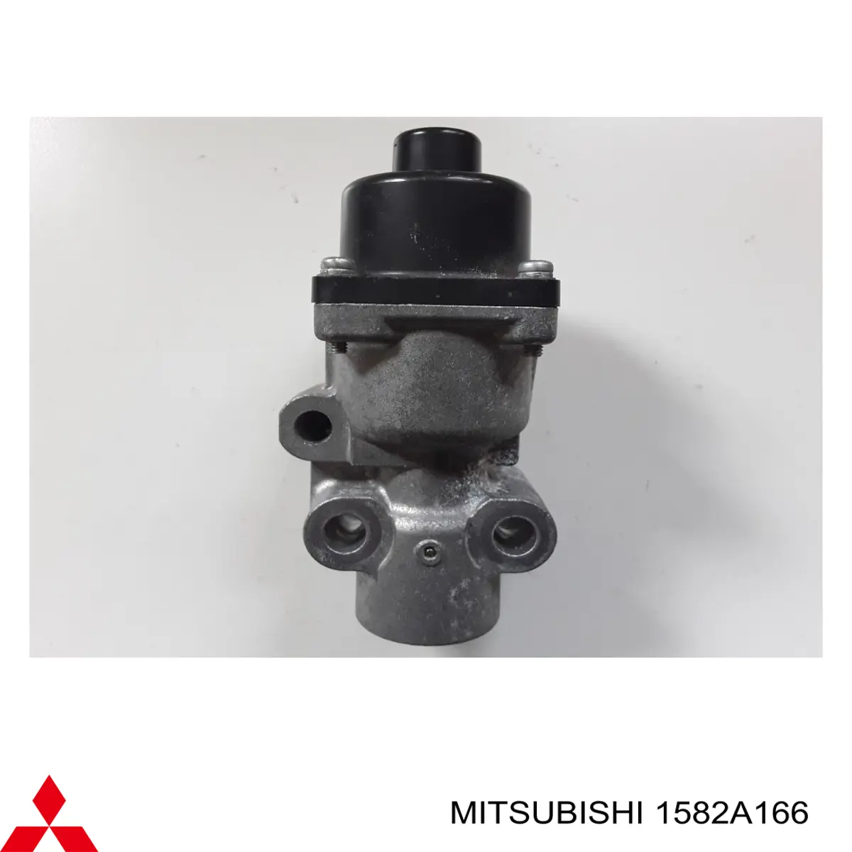 1582A166 Mitsubishi válvula egr de recirculação dos gases