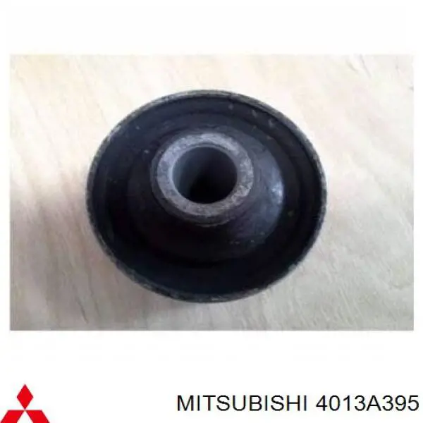 Сайлентблок переднего нижнего рычага Mitsubishi 4013A395