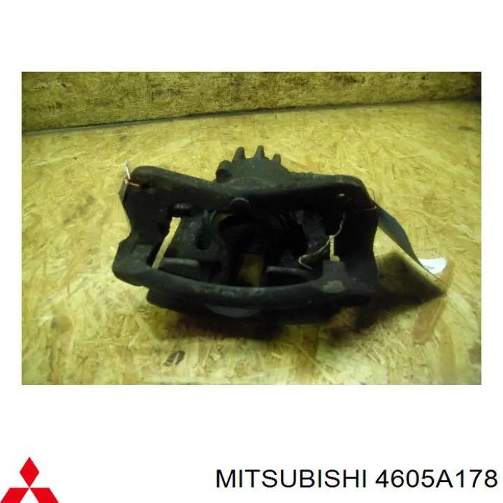 Купить 4605A178 Mitsubishi Суппорт тормозной передний правый