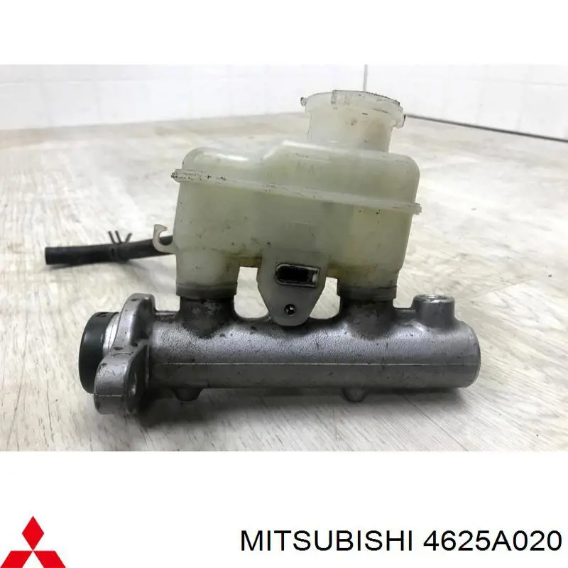 4625A020 Mitsubishi Цилиндр тормозной, главный