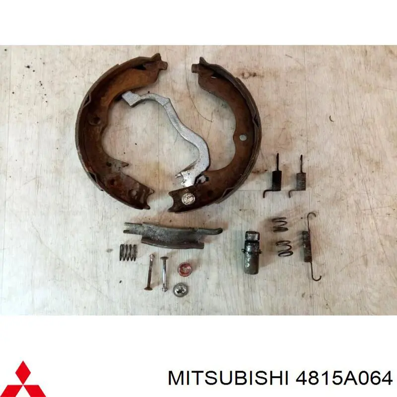 4815A064 Mitsubishi 