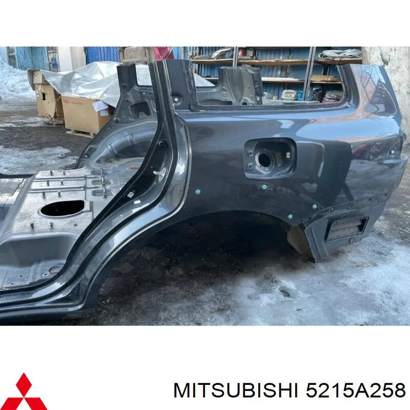 5215A258 Mitsubishi суппорт радиатора в сборе (монтажная панель крепления фар)