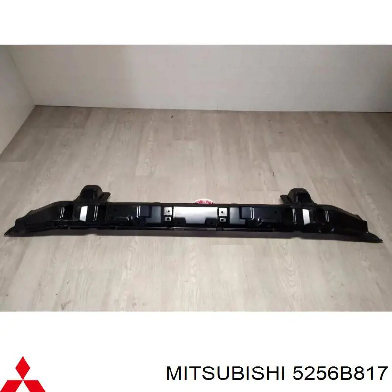 5256B817 Mitsubishi балка радиатора нижняя