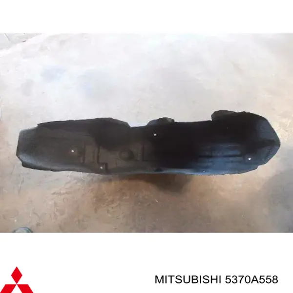 5370A558 Mitsubishi guarda-barras direito dianteiro do pára-lama traseiro