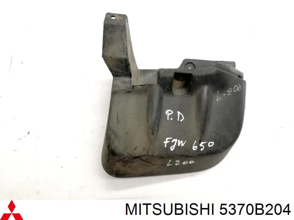 Купить 5370A510 Mitsubishi Брызговик передний правый