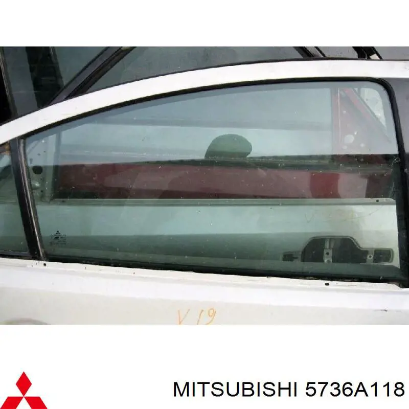 Стекло двери задней правой на Mitsubishi Galant 