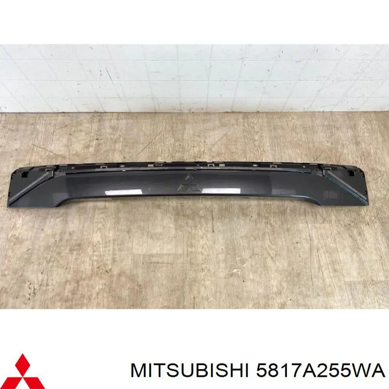 Купить 5817A292WA Mitsubishi Накладка багажника