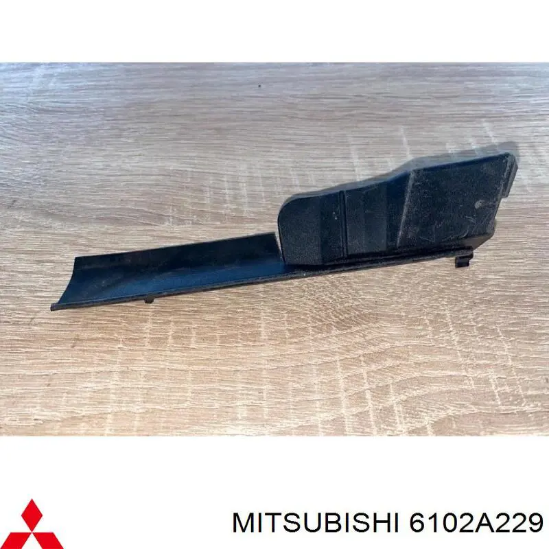 Клипса молдинга лобового стекла 6102A229 Mitsubishi