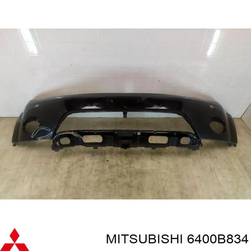 6400B839WB Mitsubishi передний бампер