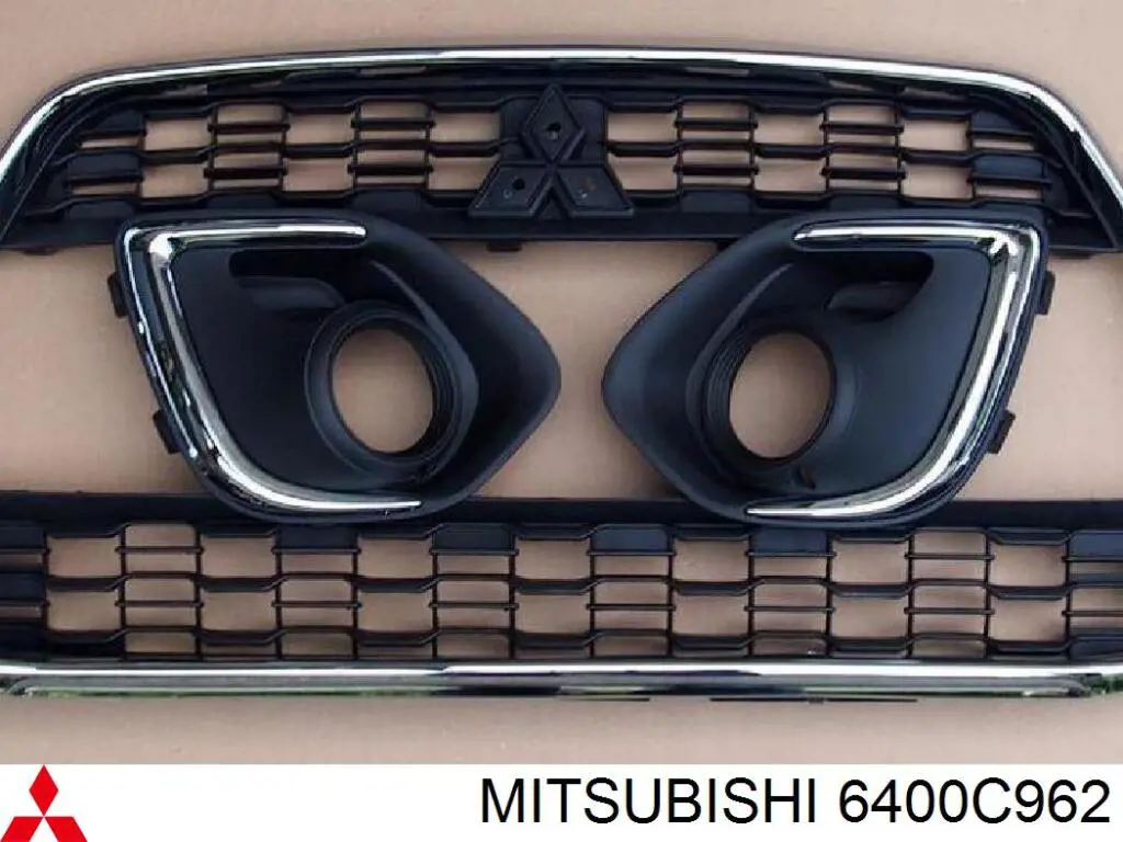 Накладка бампера переднего центральная Mitsubishi 6400C962 цена, от 40.75 USD
