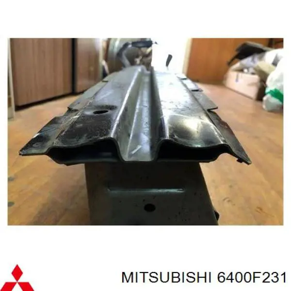 6400F231 Mitsubishi reforçador do pára-choque dianteiro