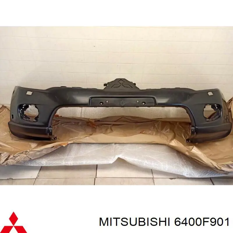 6400F577WB Mitsubishi pára-choque dianteiro