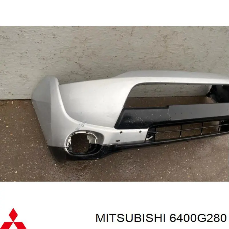 Передний бампер 6400G280 Mitsubishi