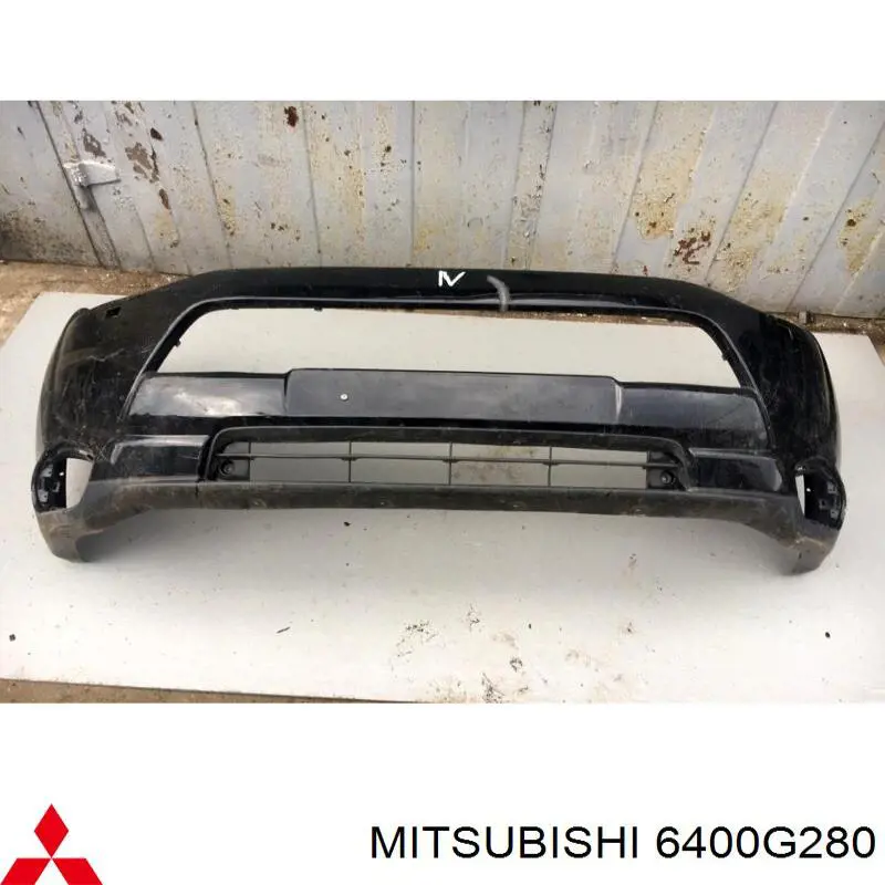 6400G280 Mitsubishi Бампер передний в сборе