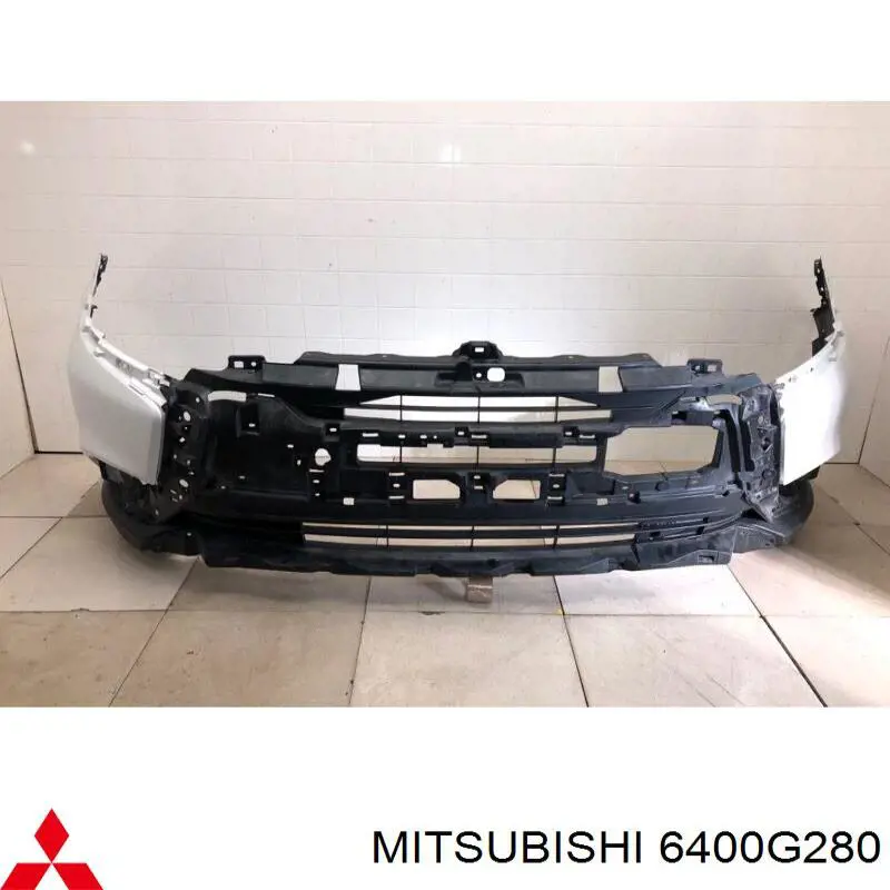 Бампер на авто Mitsubishi 6400G280 цена, от 200.18 USD