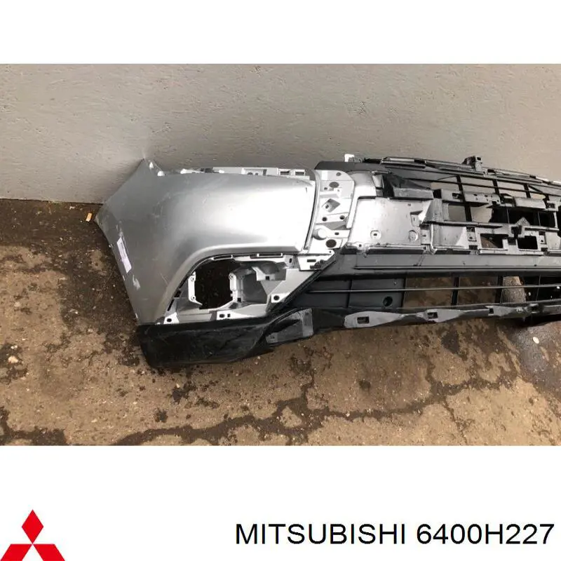 Бампер на авто Mitsubishi 6400H227 цена, от 106.09 USD