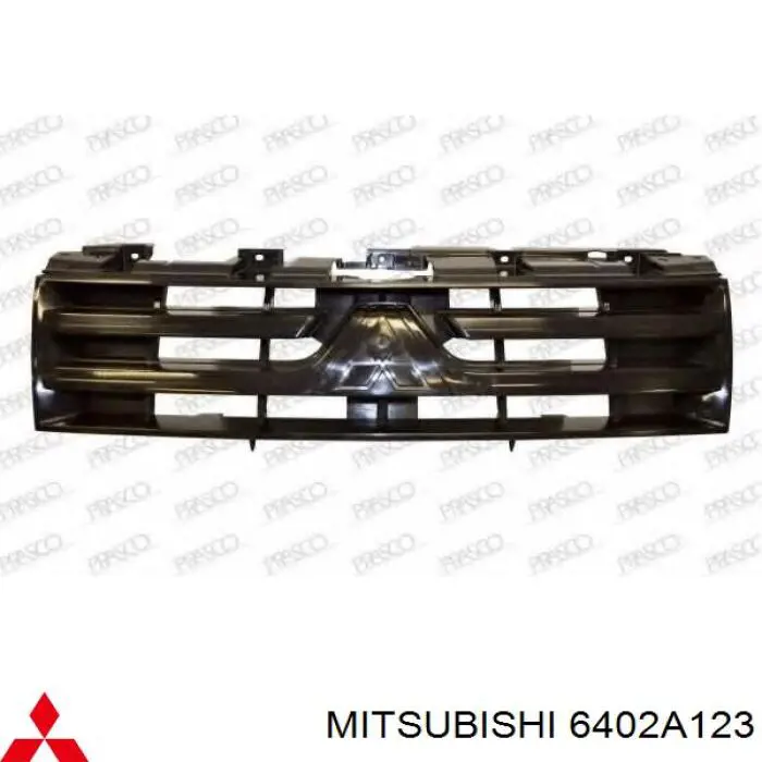 Решетка бампера переднего центральная на Mitsubishi Pajero IV SHORT 