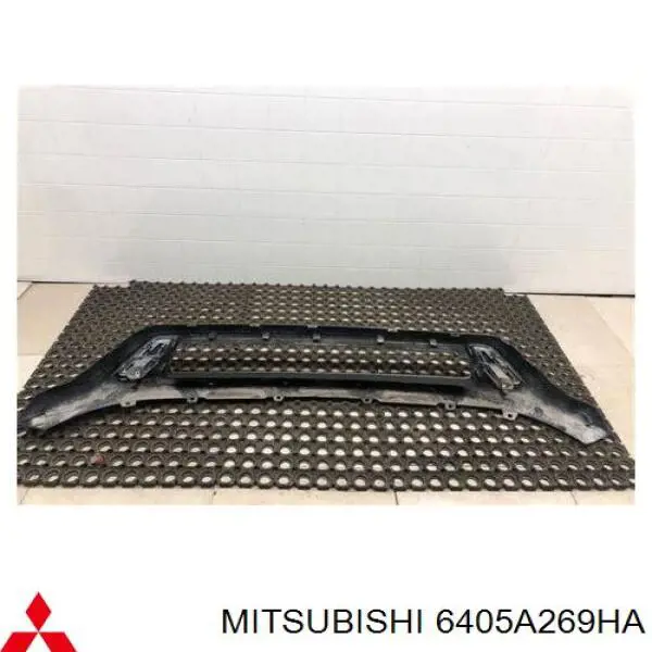 Накладка бампера переднего 6405A331XA Mitsubishi