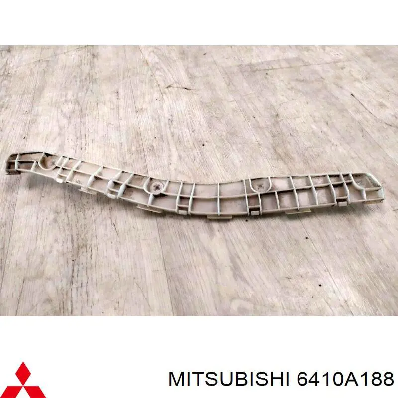 6410A188 Mitsubishi consola direita do pára-choque traseiro externo