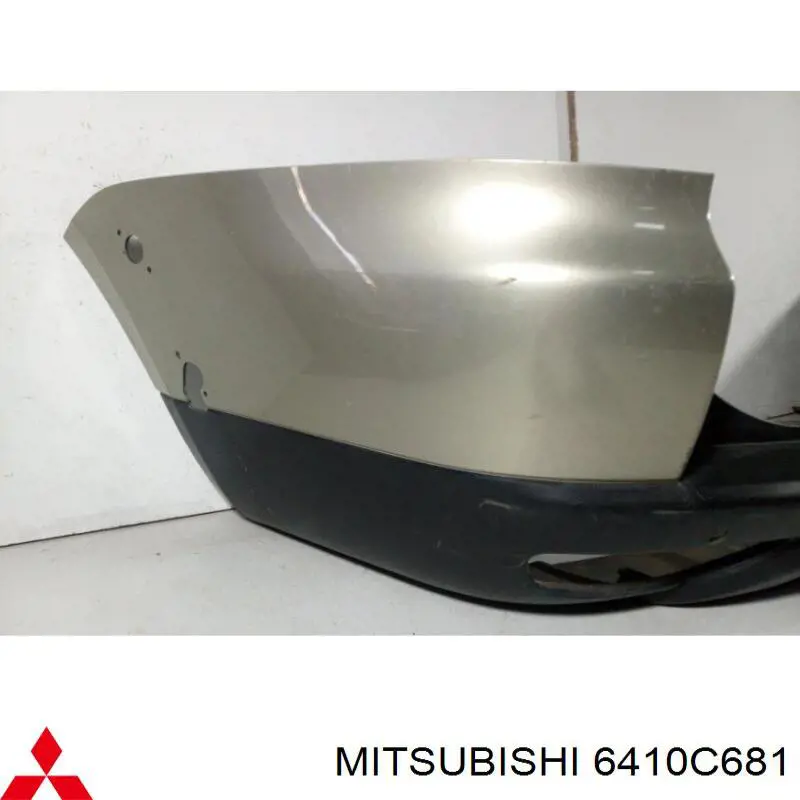 Бампер задний Mitsubishi 6410C681