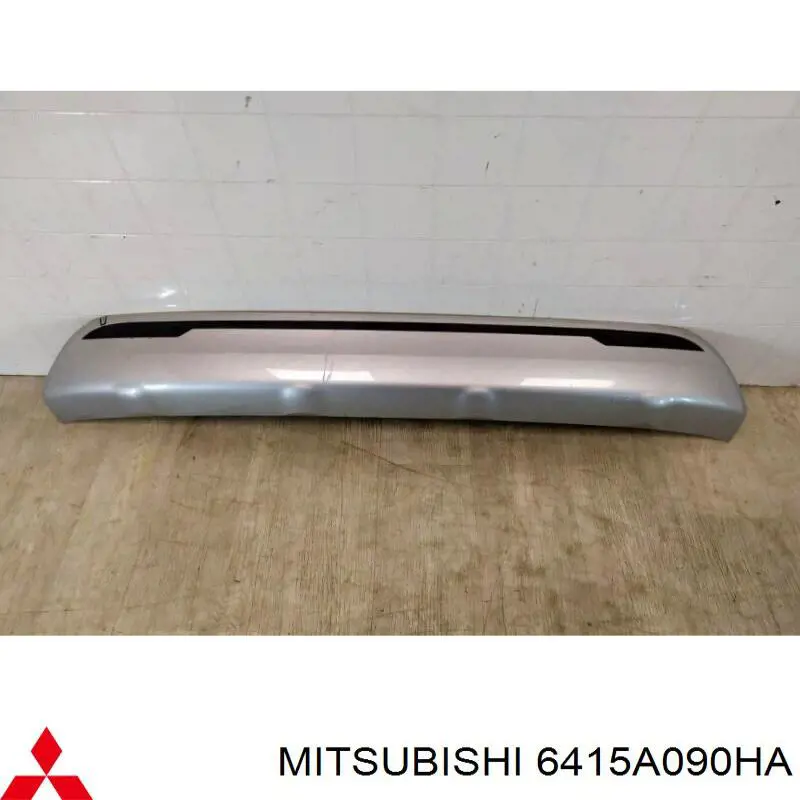 Накладка бампера заднего на Mitsubishi Outlander GF, GG