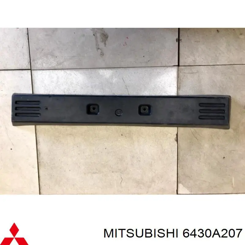 Painel de fixação de matrícula dianteira para Mitsubishi L 200 (KA_T, KB_T)