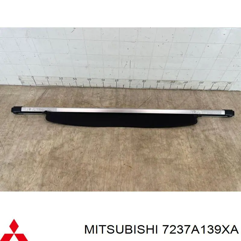 7237A139XA Mitsubishi Шторка багажного отсека