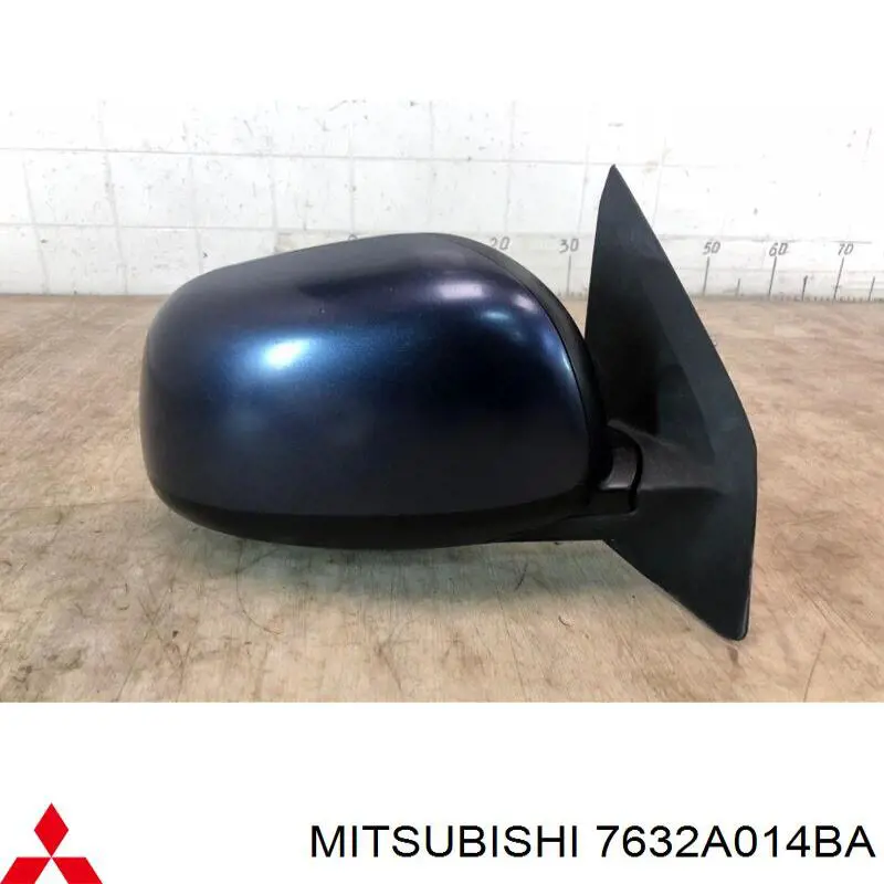 8152E5 Peugeot/Citroen Накладка зеркала заднего вида, правая