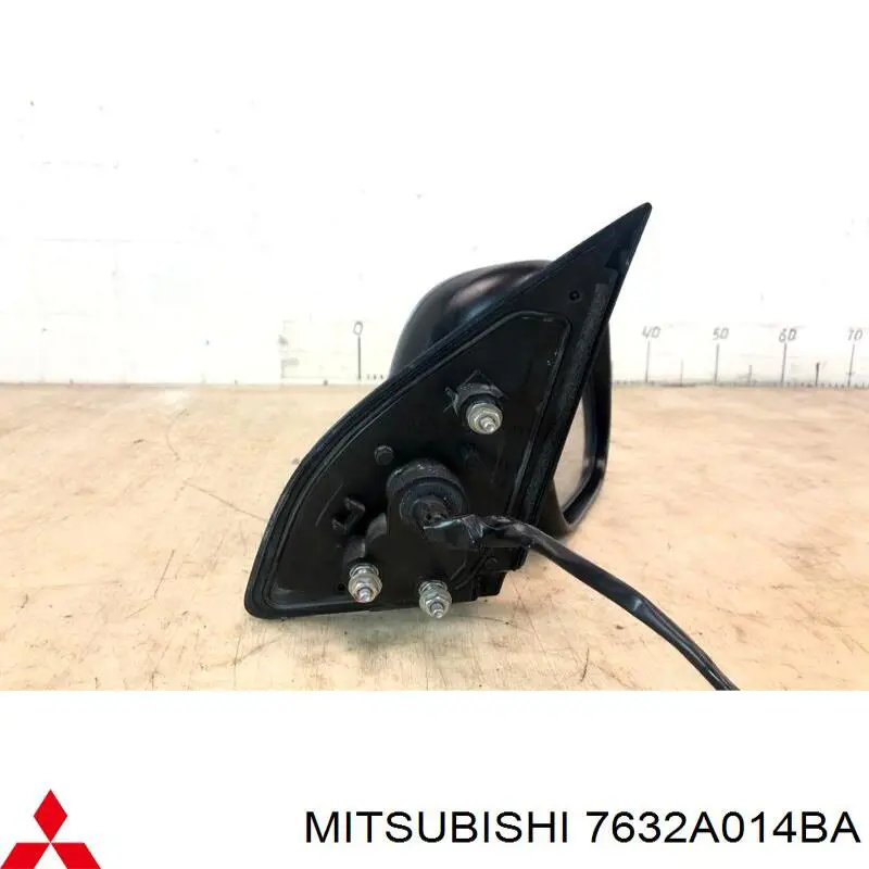 Купить 7632A014BA Mitsubishi Накладка/крышка зеркала заднего вида, правая