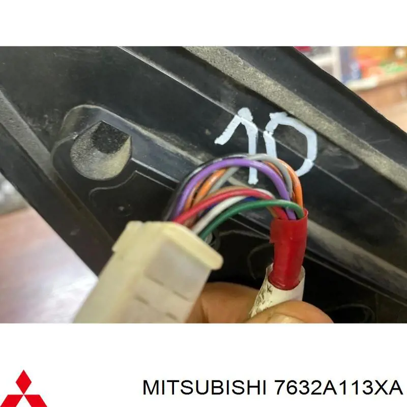  Левое боковое зеркало Mitsubishi Pajero 
