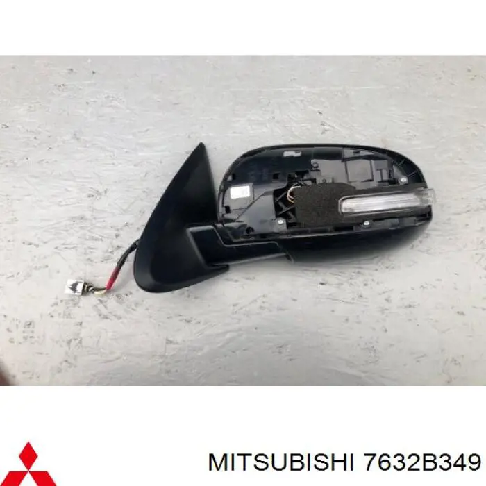 Левое боковое зеркало 7632B349 Mitsubishi