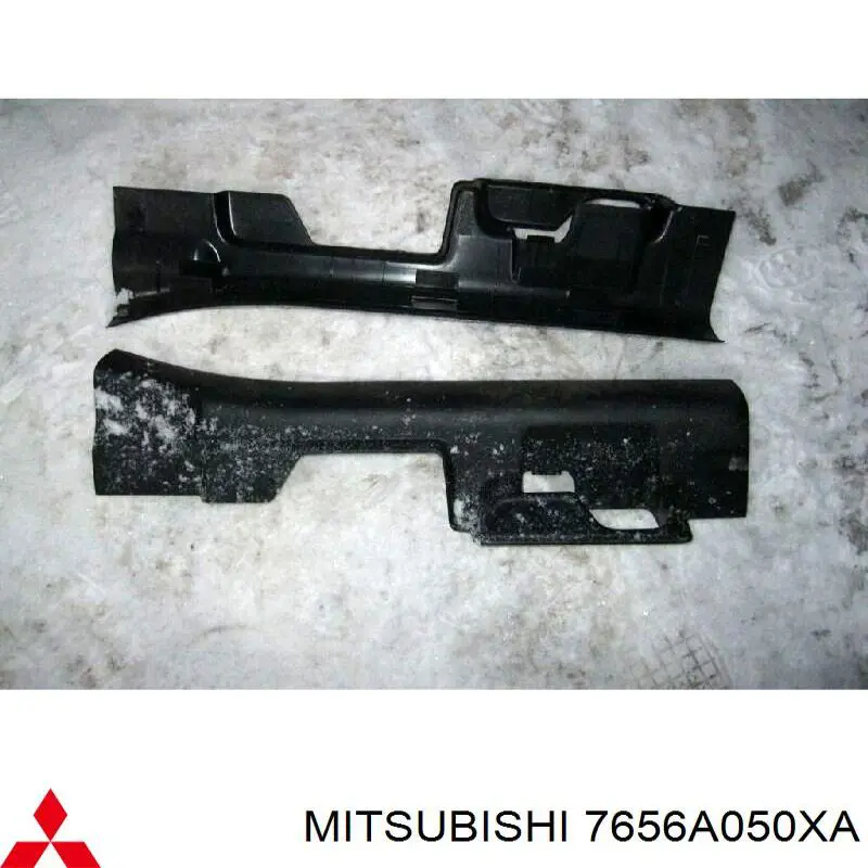 7656A050XA Mitsubishi Накладка наружняя (молдинг) порога, передняя правая