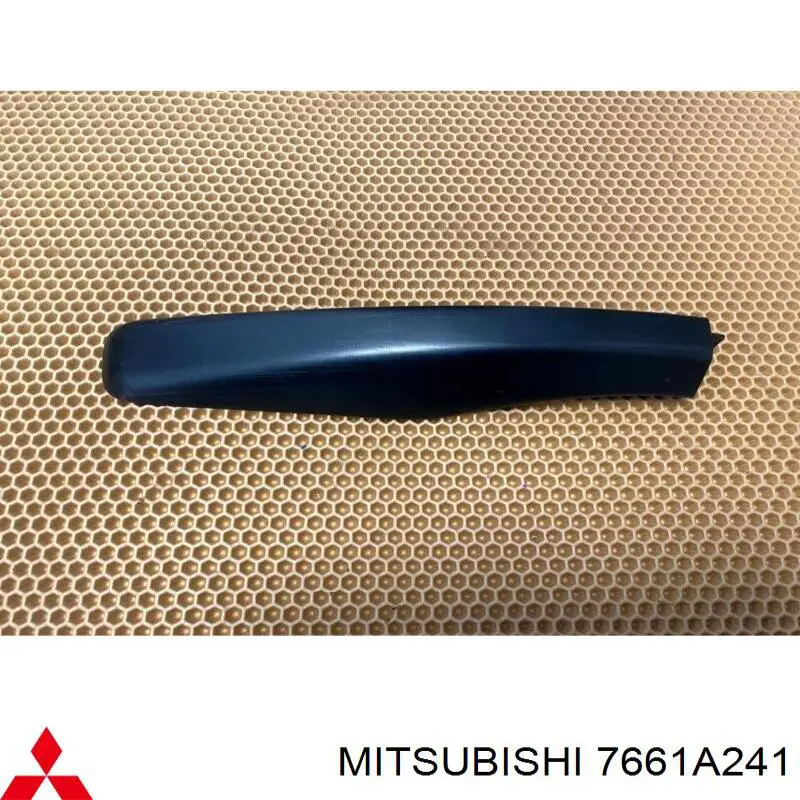 7661A241 Mitsubishi Рейлинг крыши левый