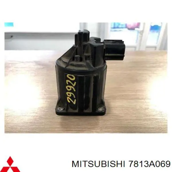 Компрессор кондиционера Mitsubishi 7813A069