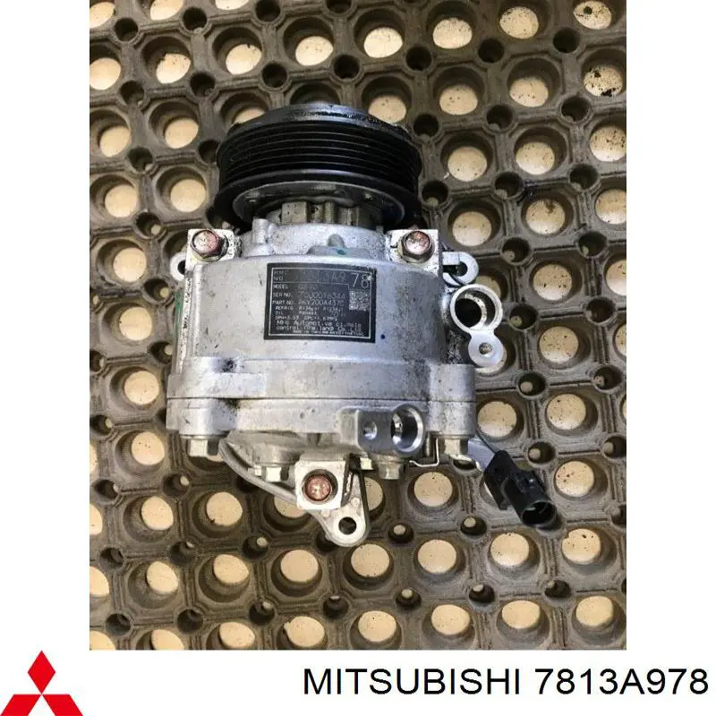 7813A978 Mitsubishi