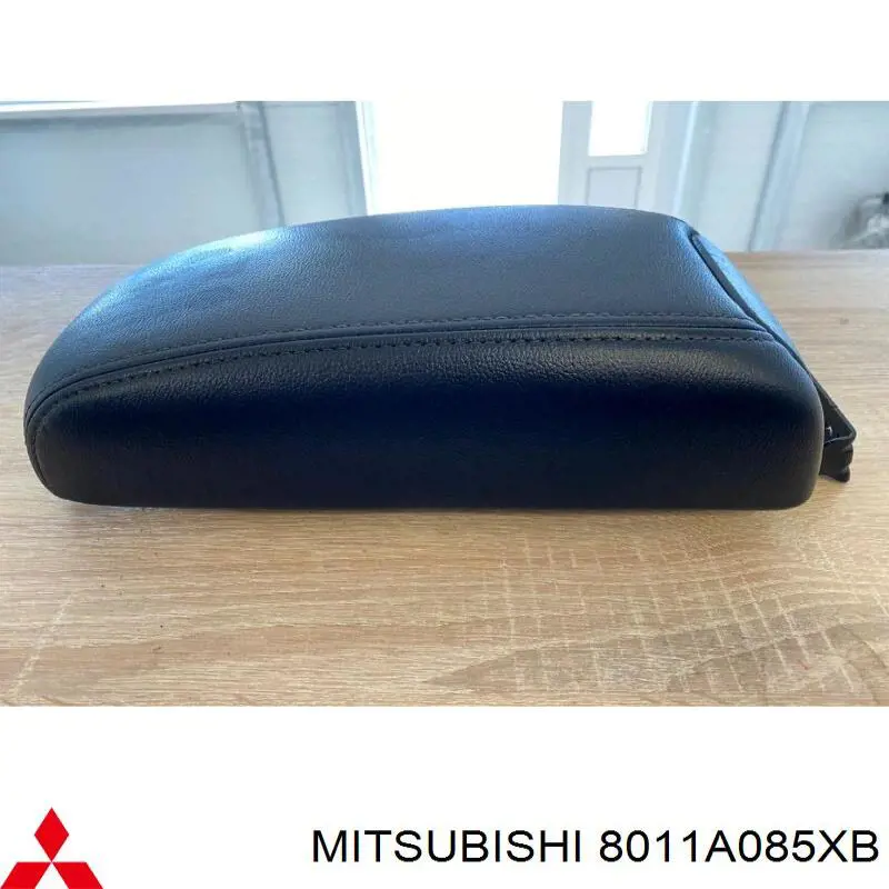 Подлокотник центральной консоли Mitsubishi 8011A085XB цена, от 38.01 USD