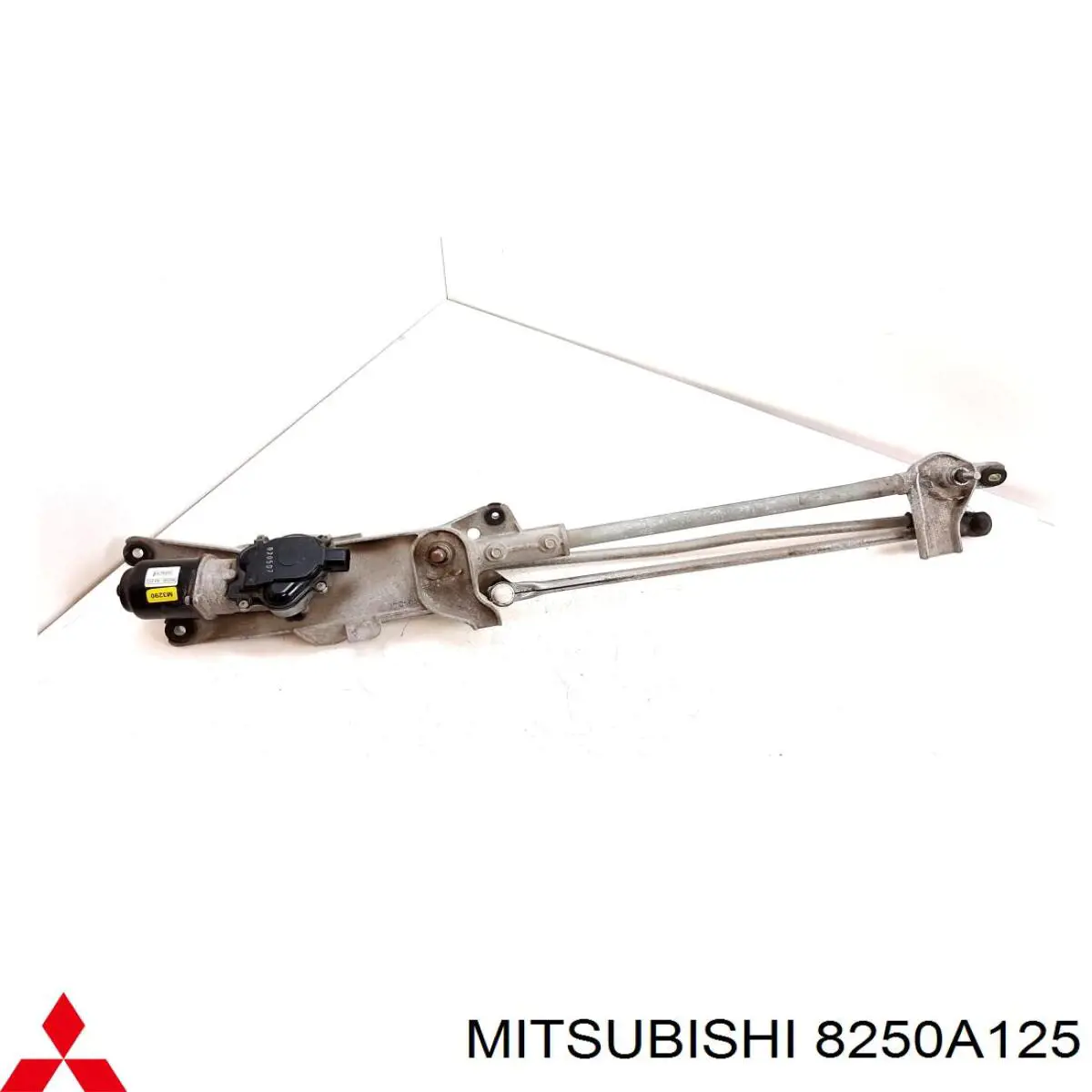 Мотор стеклоочистителя MITSUBISHI 8250A125
