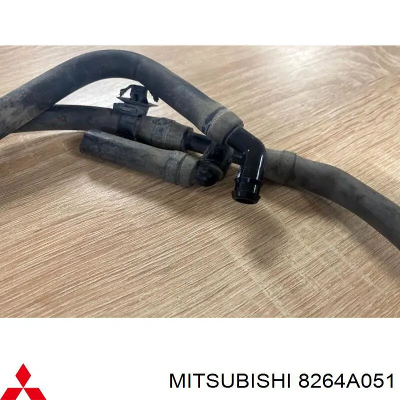 8264A051 Mitsubishi 