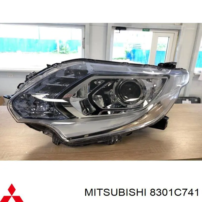 Фара левая Mitsubishi 8301C741 цена, от 304.06 USD