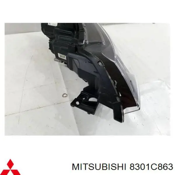 Фары Mitsubishi 8301C863
