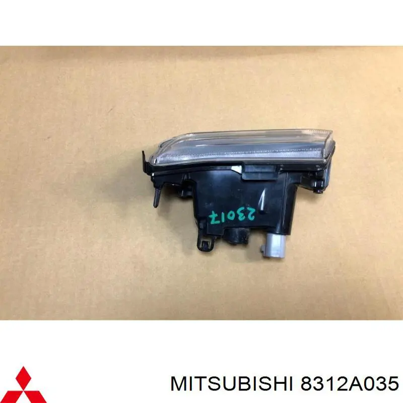 Фара дневного света левая 8312A035 Mitsubishi
