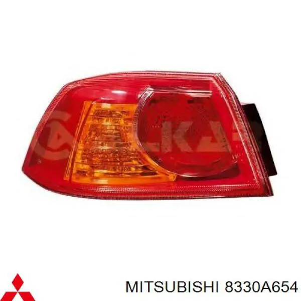 Фонарь задний правый внешний 8330A654 Mitsubishi