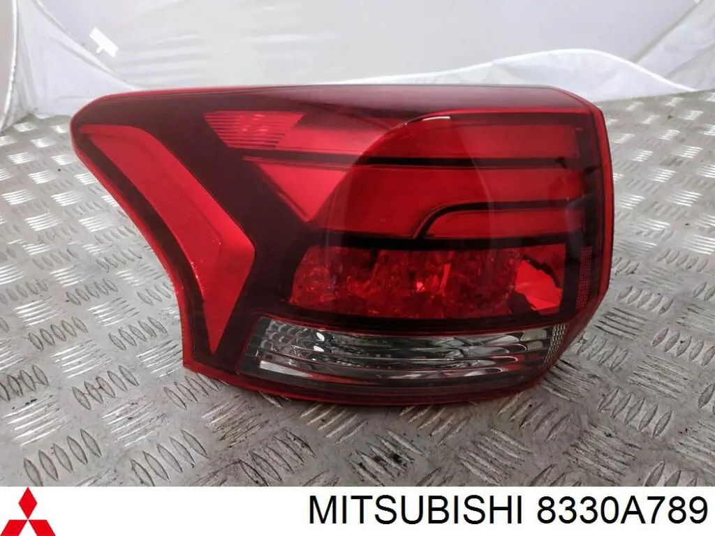 Задняя левая фара Signeda ZMB19109L цена, от 96.77 USD