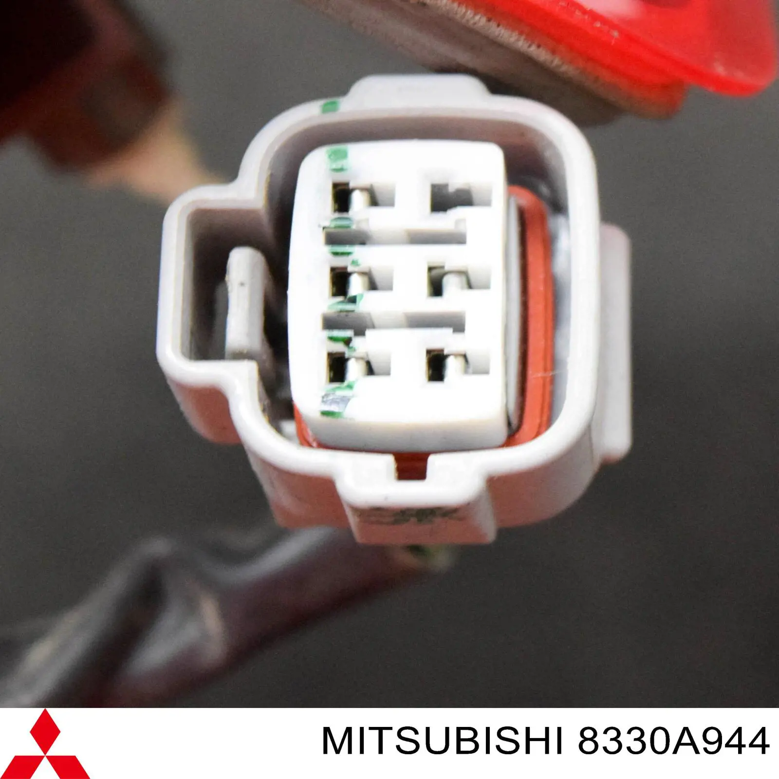 Задний фонарь 8330A946 Mitsubishi